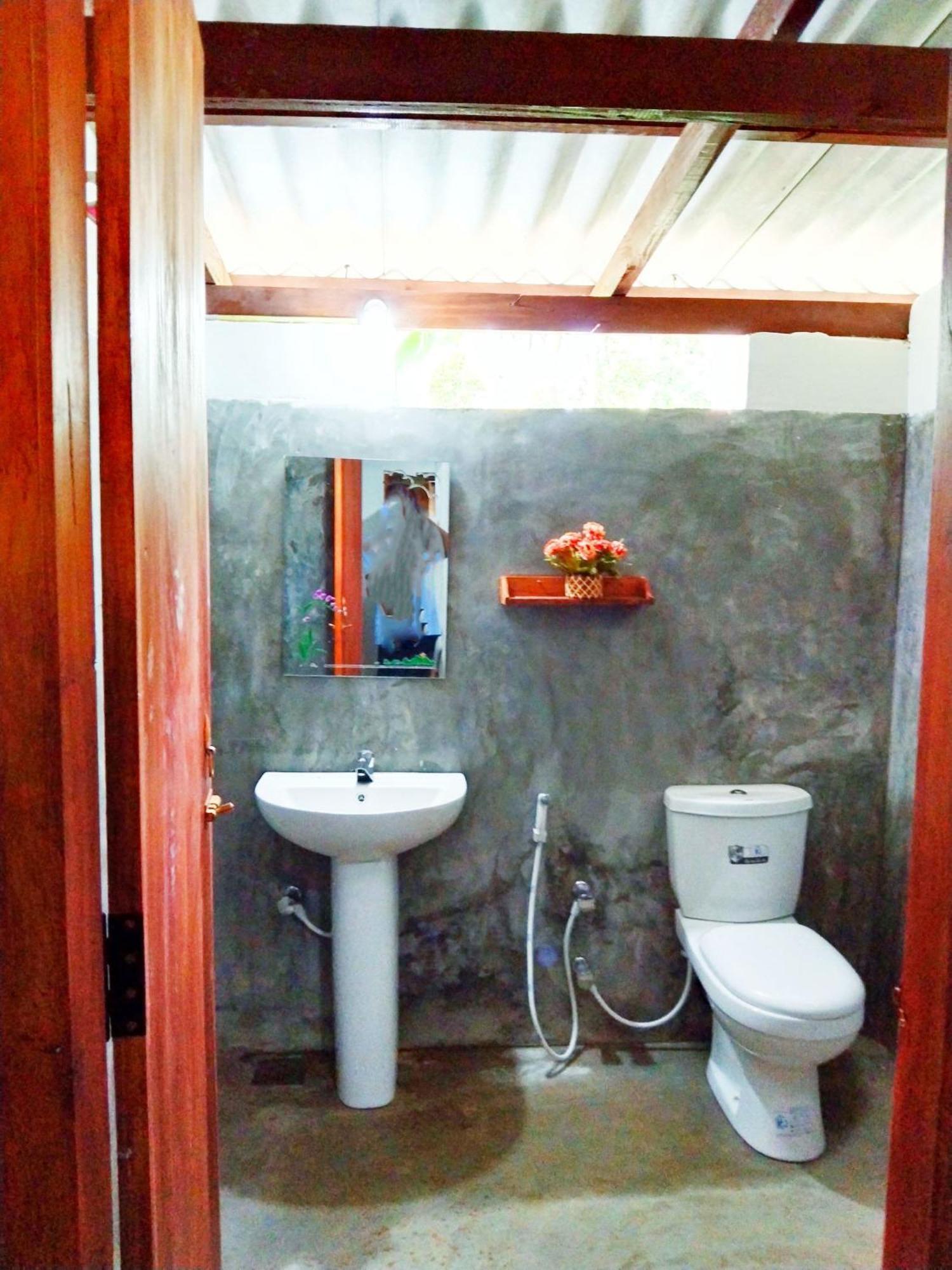 Hiriketiya Green Hill Home Dikwella Exterior foto